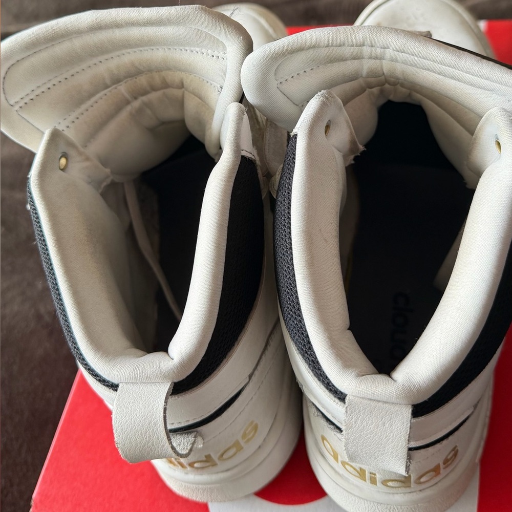 Men’s size 12 Adidas White High-Top Sneakers with Black Stripes - Picture 7 of 10